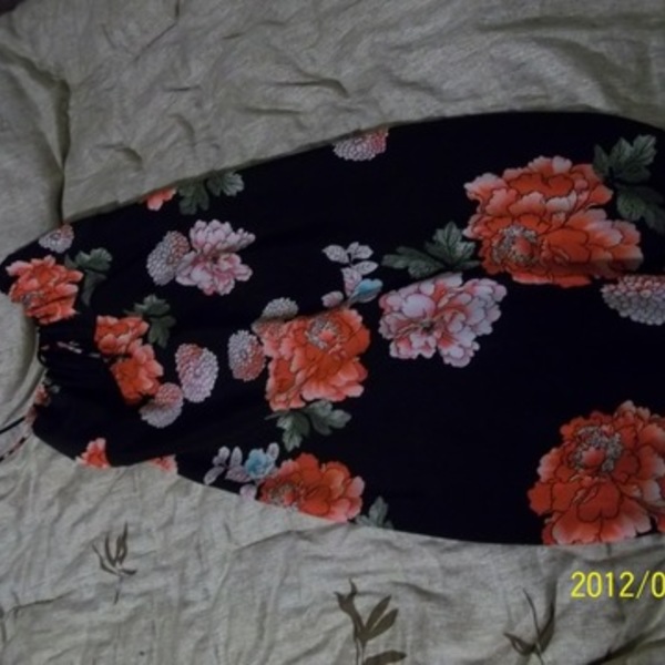 Cute Dress is being swapped online for free