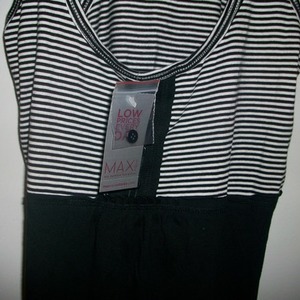 Dress/long shirt is being swapped online for free