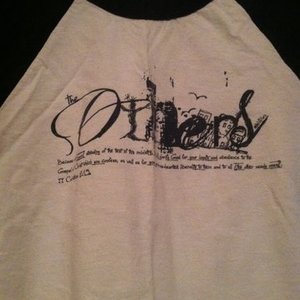 Black/white medium baseball tee (Christian) is being swapped online for free