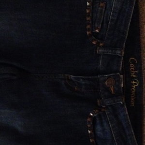 Cache Jeans is being swapped online for free