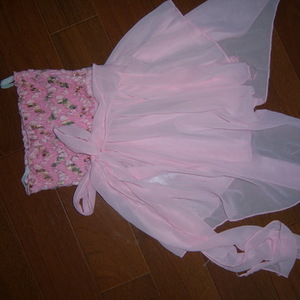 Xsmall pink tube top KID Girls Large is being swapped online for free