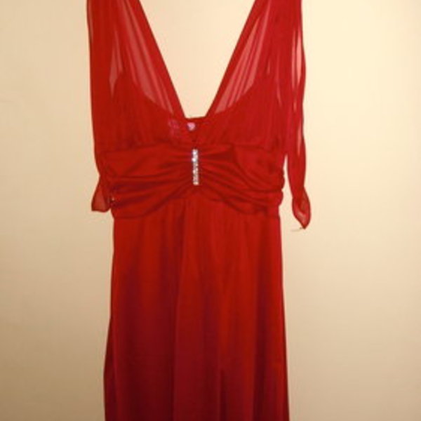 Fancy Red Dress (Boa) is being swapped online for free