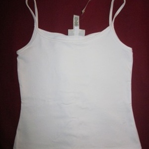 Banana Republic Tank is being swapped online for free