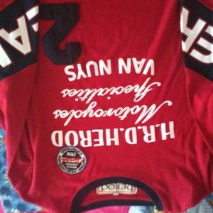 BN Herod's men's sweater size L is being swapped online for free