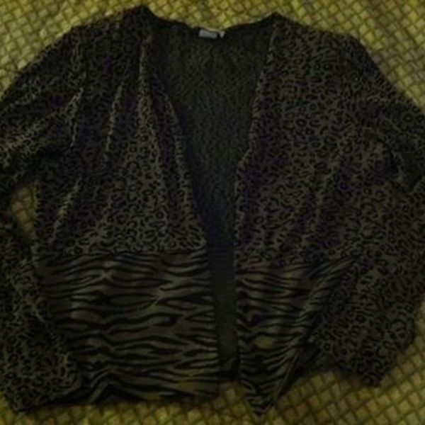 Stretch animal print jacket size:10 is being swapped online for free