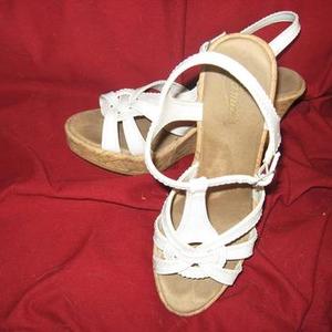 candies shoes sz 9 is being swapped online for free