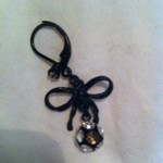 Betsey Johnson bow earrings is being swapped online for free