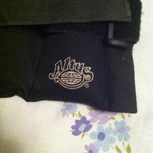 5-pound ankle weights is being swapped online for free