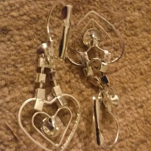 Silver Jewelry Set  is being swapped online for free