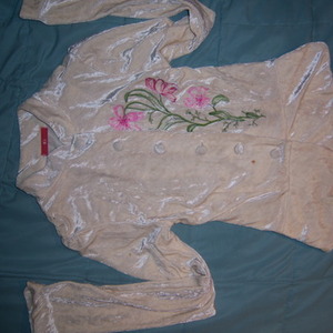 SMALL sweater jacket top shirt is being swapped online for free