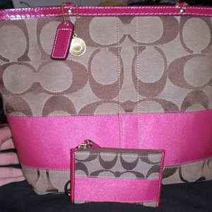 Coach Pink Signature Stripe  is being swapped online for free
