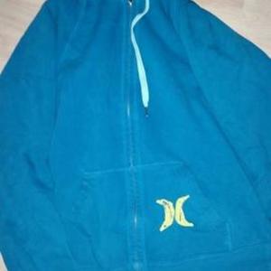 Hurley Sweater Med is being swapped online for free