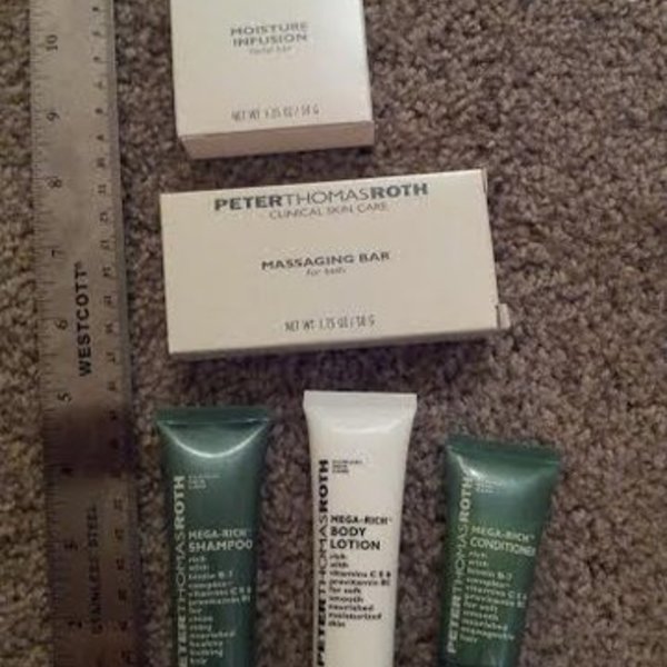 NEW Peter Thomas Roth Mega-Rich Body Lotion is being swapped online for free