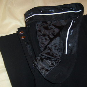  Black dress pants sz 1 is being swapped online for free