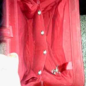 GORGEOUS PETUNIA PICKLE BOTTOM PURSE is being swapped online for free