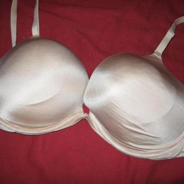 VS very sexy bra sz 38dd is being swapped online for free