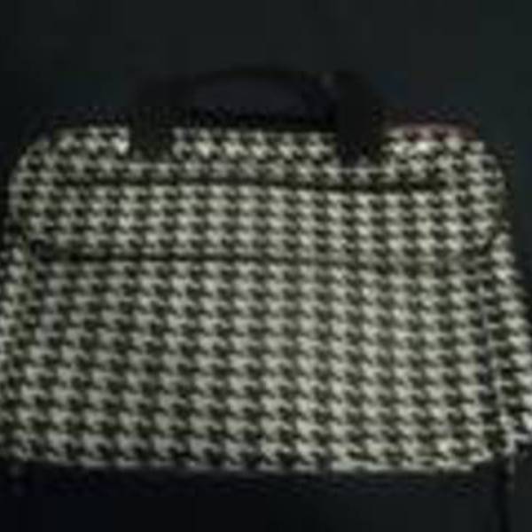 Houndstooth 15" Laptop Case is being swapped online for free