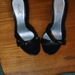 Hot Heels! size 8 is being swapped online for free