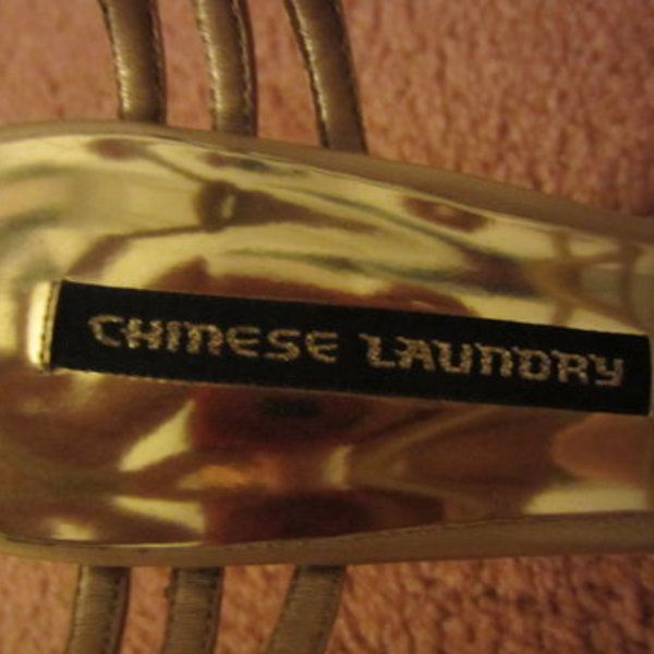 Chinese Laundry Heels is being swapped online for free