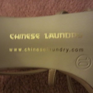 Chinese Laundry Heels is being swapped online for free