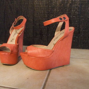 Platforms is being swapped online for free