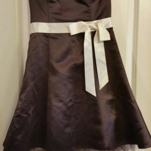 Gorgeous dress Jessica McClintock is being swapped online for free