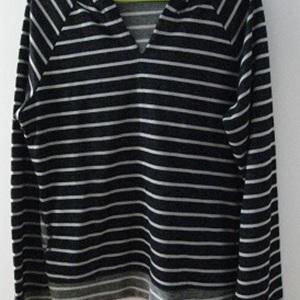 Striped Hooded Top (XL) is being swapped online for free