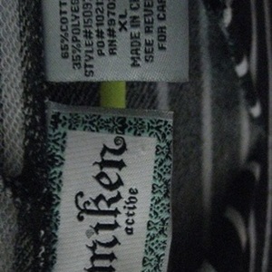 Striped Hooded Top (XL) is being swapped online for free