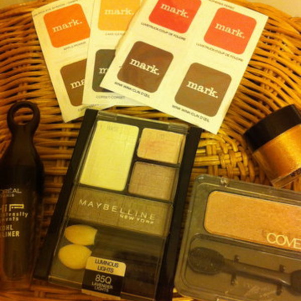 eye shadow lot - Loreal, Maybelline, Cover Girl, Mark is being swapped online for free