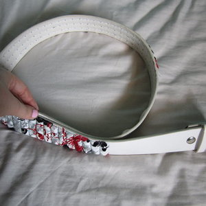 paint splattered belt is being swapped online for free