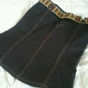 NWT Jean Skirt 7/8 is being swapped online for free