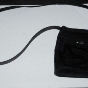 Liz Claiborne Cross-body bag is being swapped online for free