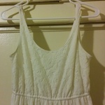 white lace dress is being swapped online for free