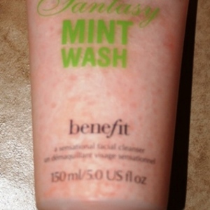 Benefit fantasy mint wash is being swapped online for free