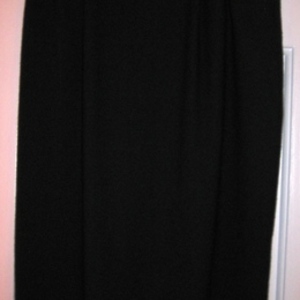 Talbots 2P/0 classic wool skirt is being swapped online for free