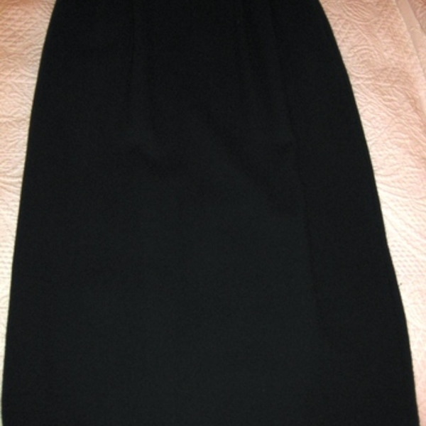 Talbots 2P/0 classic wool skirt is being swapped online for free