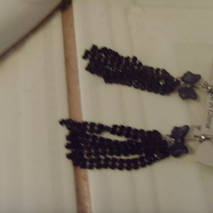 black bow dangly earrings is being swapped online for free