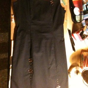 Elegant cocktail dress size M is being swapped online for free