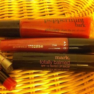 lip gloss lot - Avon, Philosophy, Mark is being swapped online for free