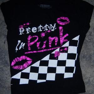 Size medium Pretty in pink shirt is being swapped online for free
