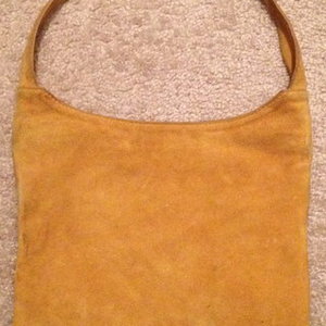 Suede Purse is being swapped online for free