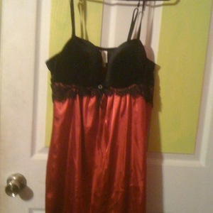 lots of lingere is being swapped online for free