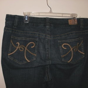 Hydraulic jeans 18w is being swapped online for free