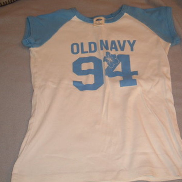 Old Navy Top is being swapped online for free