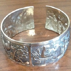 Genuine Indian Silver Engraved Bangle - One Size. is being swapped online for free