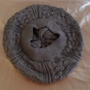 Gray... hat? beanie? is being swapped online for free