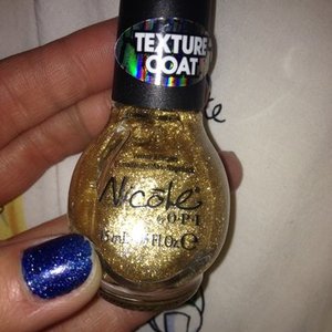 Nicole by OPI gold shatter (texture coat) is being swapped online for free