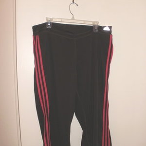 adidas capri gym pants is being swapped online for free