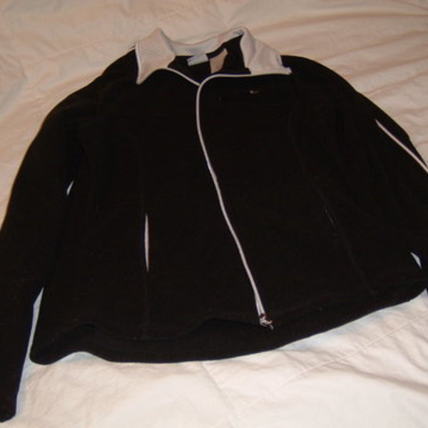 black jacket is being swapped online for free