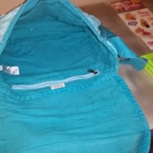 Hatley Messenger Girl's Bag & Extra's is being swapped online for free